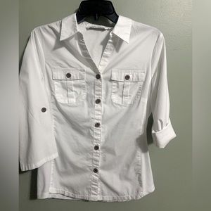 EMILY DANIELS brand White Collared Button up shirt. Size Small. Like New!